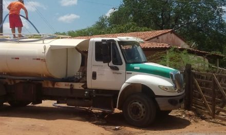 Prefeitura de Prata segue o cronograma de abastecimentos de água através do carro pipa nas localidades