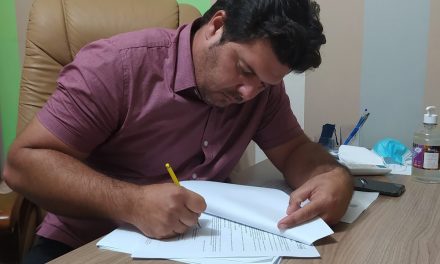 Prefeito Genivaldo Tembório assina Termo de Adesão ao Garantia Safra 2020/2021