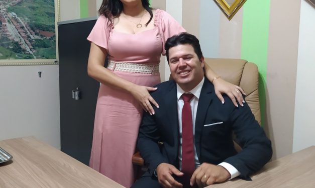 Prefeito e Primeira Dama dedicam mensagem a todas as mães pratenses.