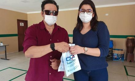 PREFEITURA DE PRATA EM PARCERIA COM A ASSOCIAÇÃO VETOR VISUAL – AVV REALIZOU A ENTREGA DE ÓCULOS PARA A POPULAÇÃO