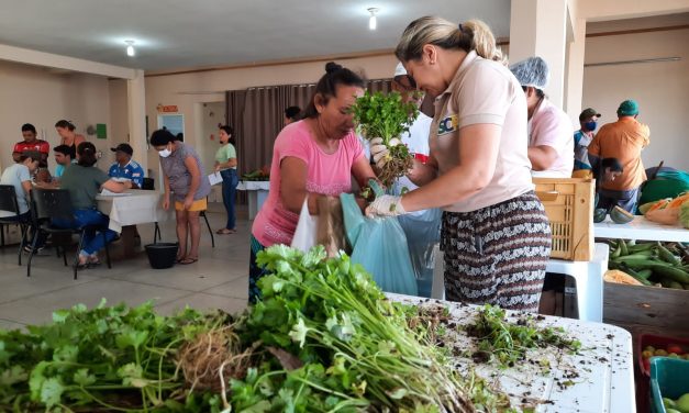 A PREFEITURA MUNICIPAL DE PRATA REALIZA ENTREGA DE QUASE 3 TONELADAS E MEIA DE HORTIFRUTI E BENEFICIA MAIS DE 200 FAMÍLIAS.
