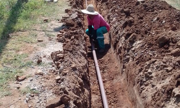 Prefeitura municipal de Prata em parceria com a Cagepa realiza extensão da rede de abastecimento d’água no loteamento Fiel de Melo.