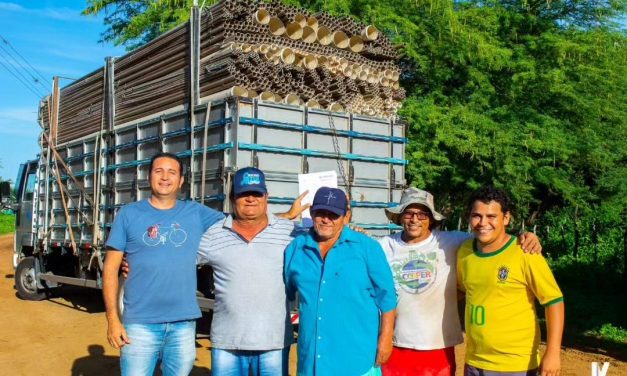 COM RECURSOS PRÓPRIOS: PREFEITURA DE PRATA VAI DA INÍCIO A CONSTRUÇÃO DE UMA ADUTORA NO SÍTIO CABEÇA DO BOI.