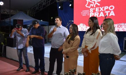Prefeito de Prata anuncia aumento de incentivo à caprinocultura durante abertura oficial da 8ª Expoprata