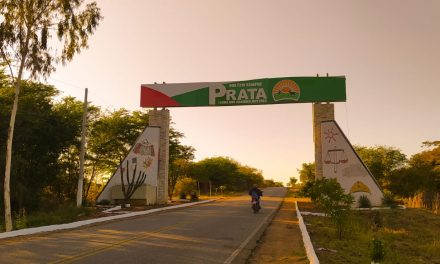 Portal da cidade em Prata é revitalizado e recepcionará visitantes para a maior festa de Caprinocultura do Brasil