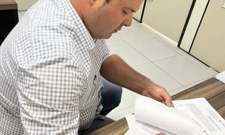 Prefeito Genivaldo Tembório Realiza Assinatura do Termo de Adesão ao Garantia Safra 2024/2025