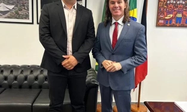 Prefeito da Prata cumpre agenda em Brasília e garante mais de R$ 1,1 milhão para a saúde