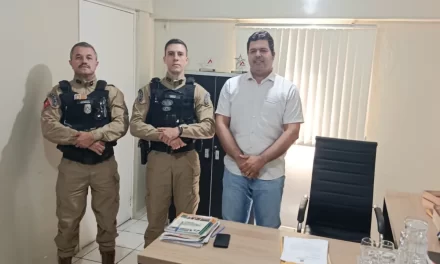 Prefeito de Prata, Genivaldo Tembório, recebe Tenente Fhelipe e reforça ações de segurança no município